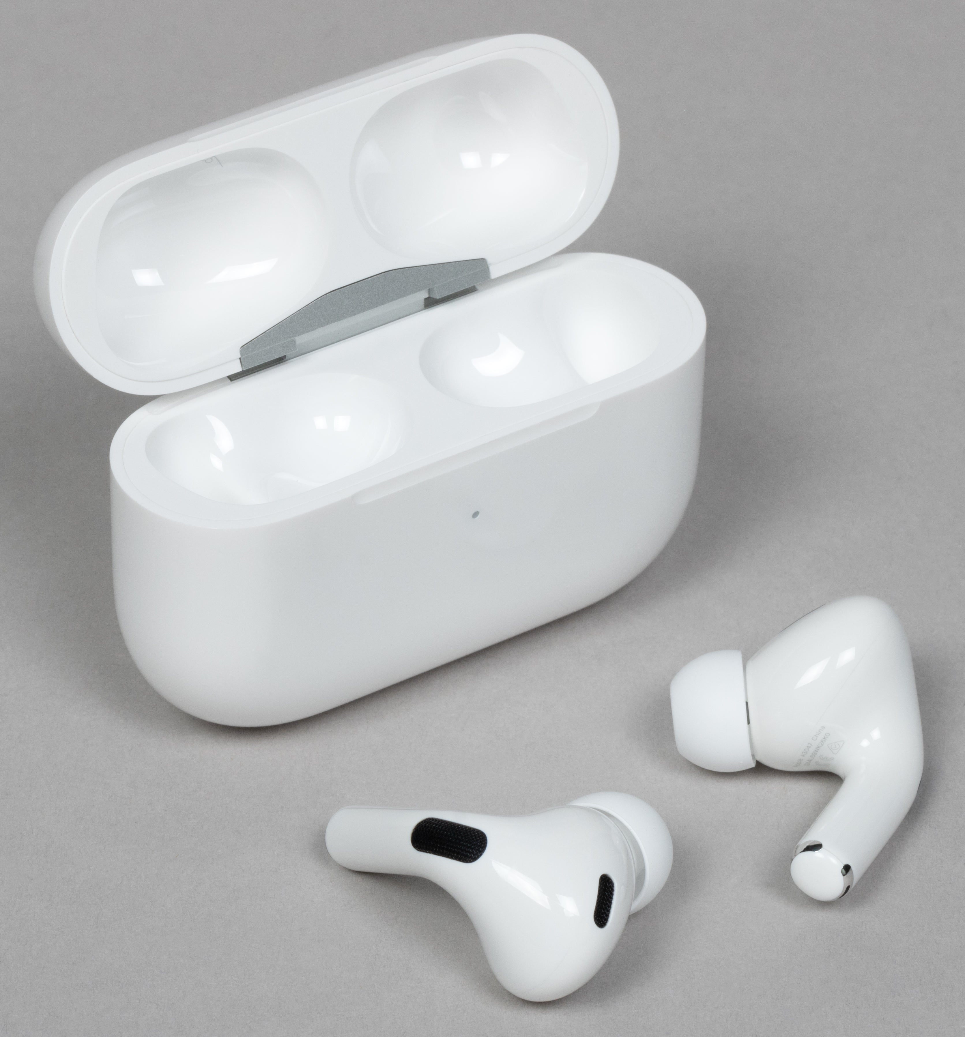 Airs Pro — бездротові TWS-навушники для Android та iOS